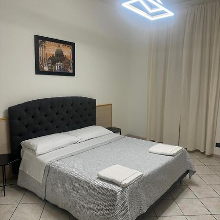 Appartamento Larisarooms Roma Exterior foto